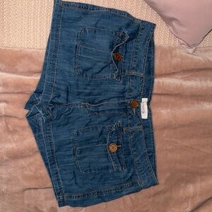 Forever 21 women’s jean shorts